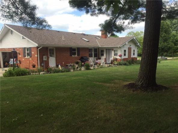 107 Camelot Dr  