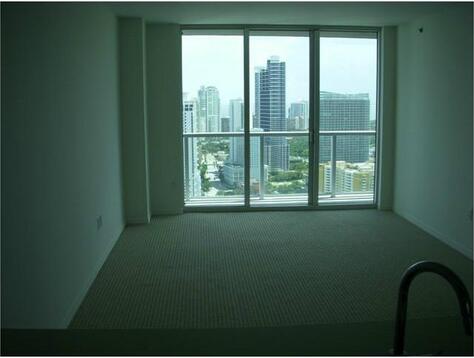Miami, FL 33131 Photo 4
