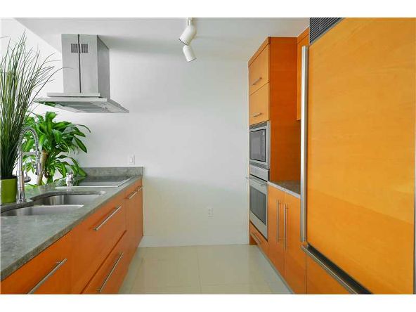 485 Brickell Ave., Miami, FL 33131 Photo 9
